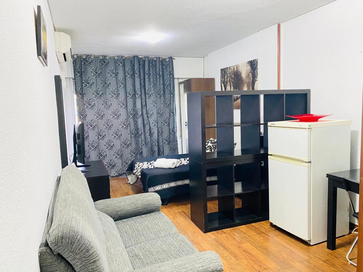 Estudio Doble Con Balcon En Madrid Centro Exterior foto